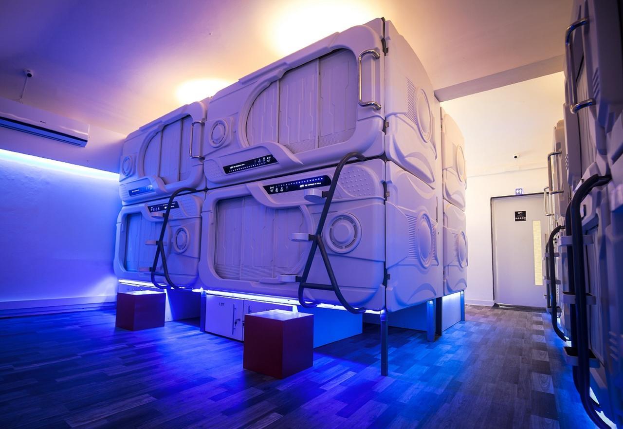The Capsule Hotel 콜롬보 외부 사진