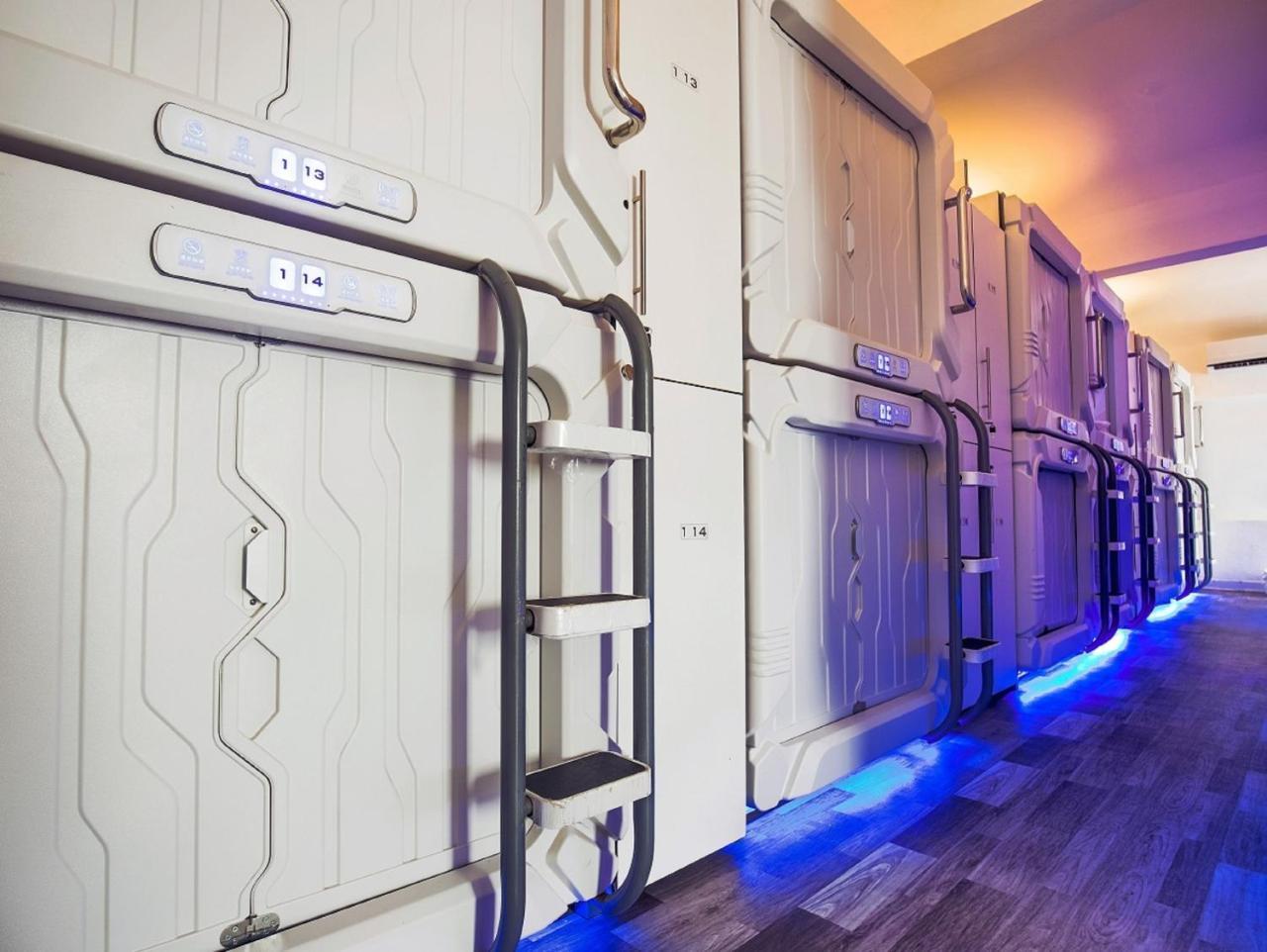 The Capsule Hotel 콜롬보 외부 사진