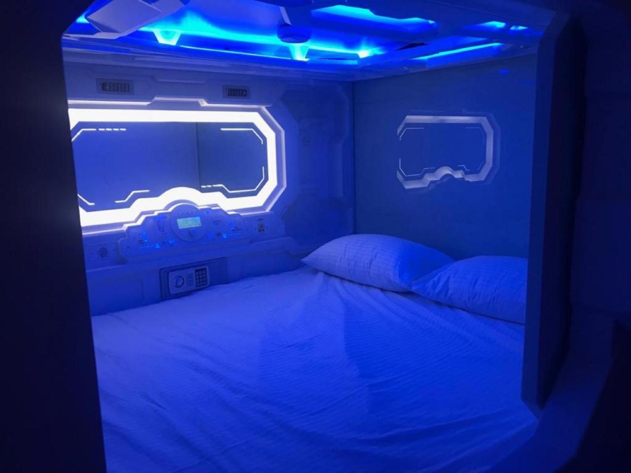 The Capsule Hotel 콜롬보 외부 사진