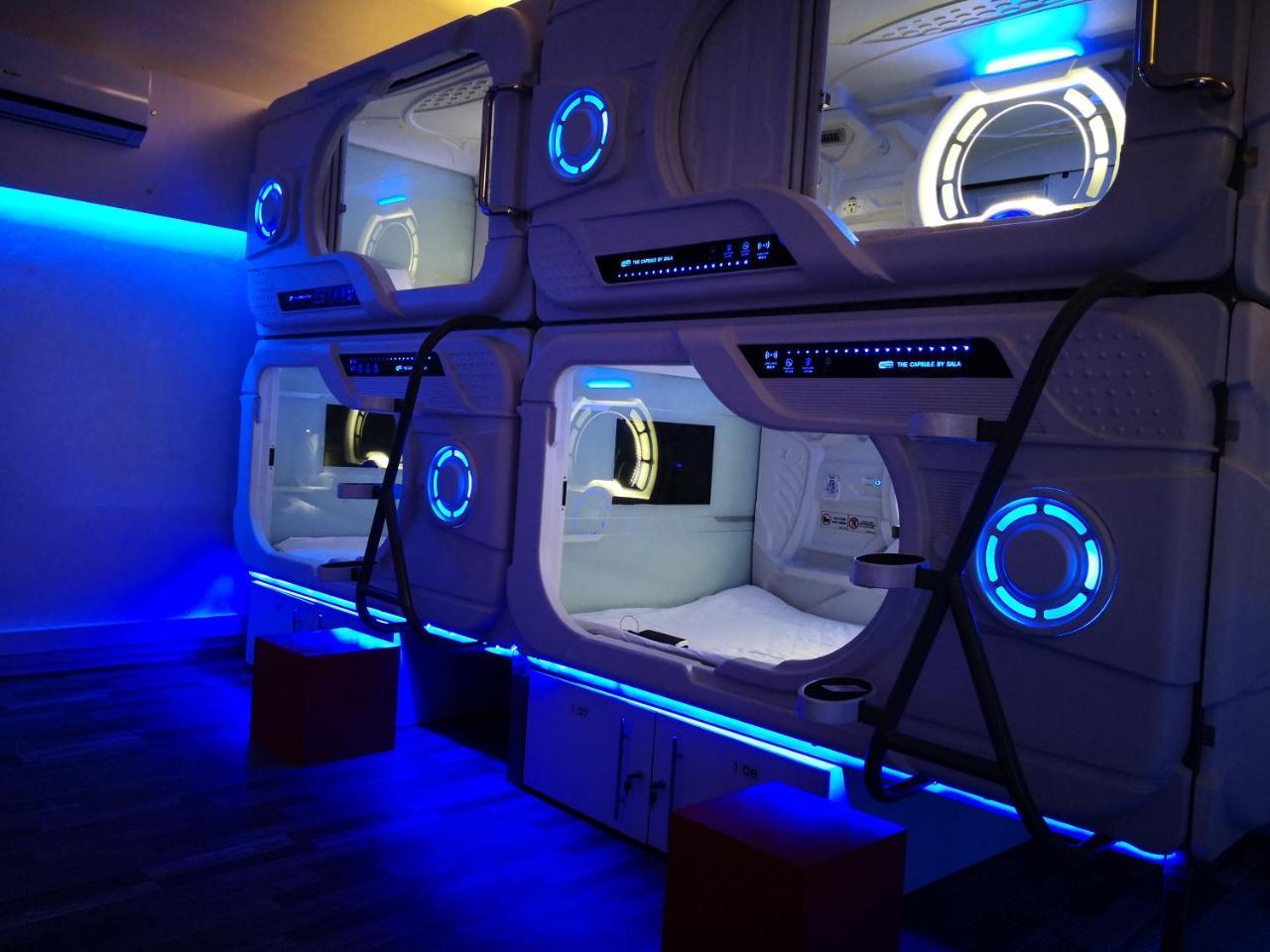 The Capsule Hotel 콜롬보 외부 사진