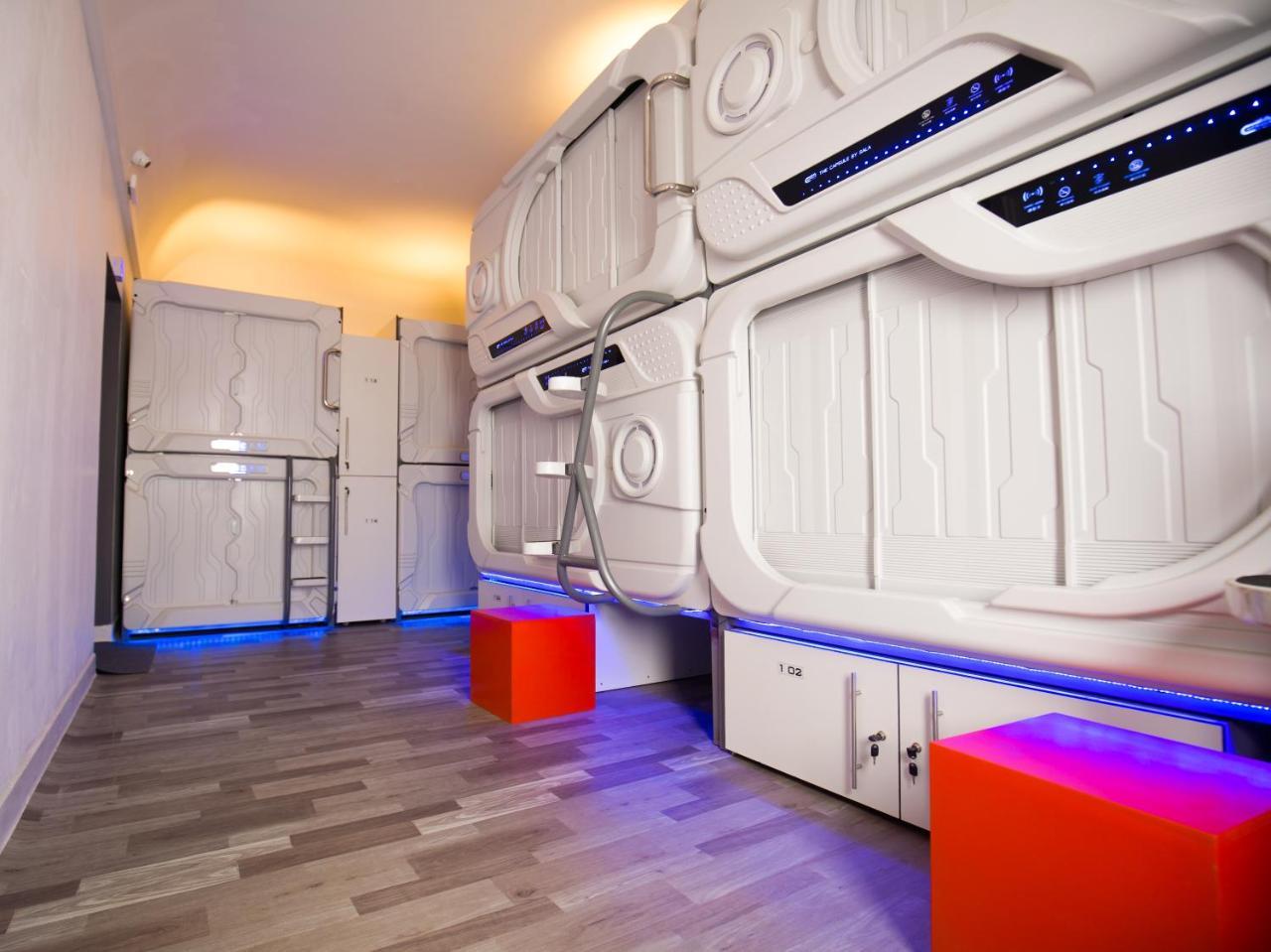 The Capsule Hotel 콜롬보 외부 사진