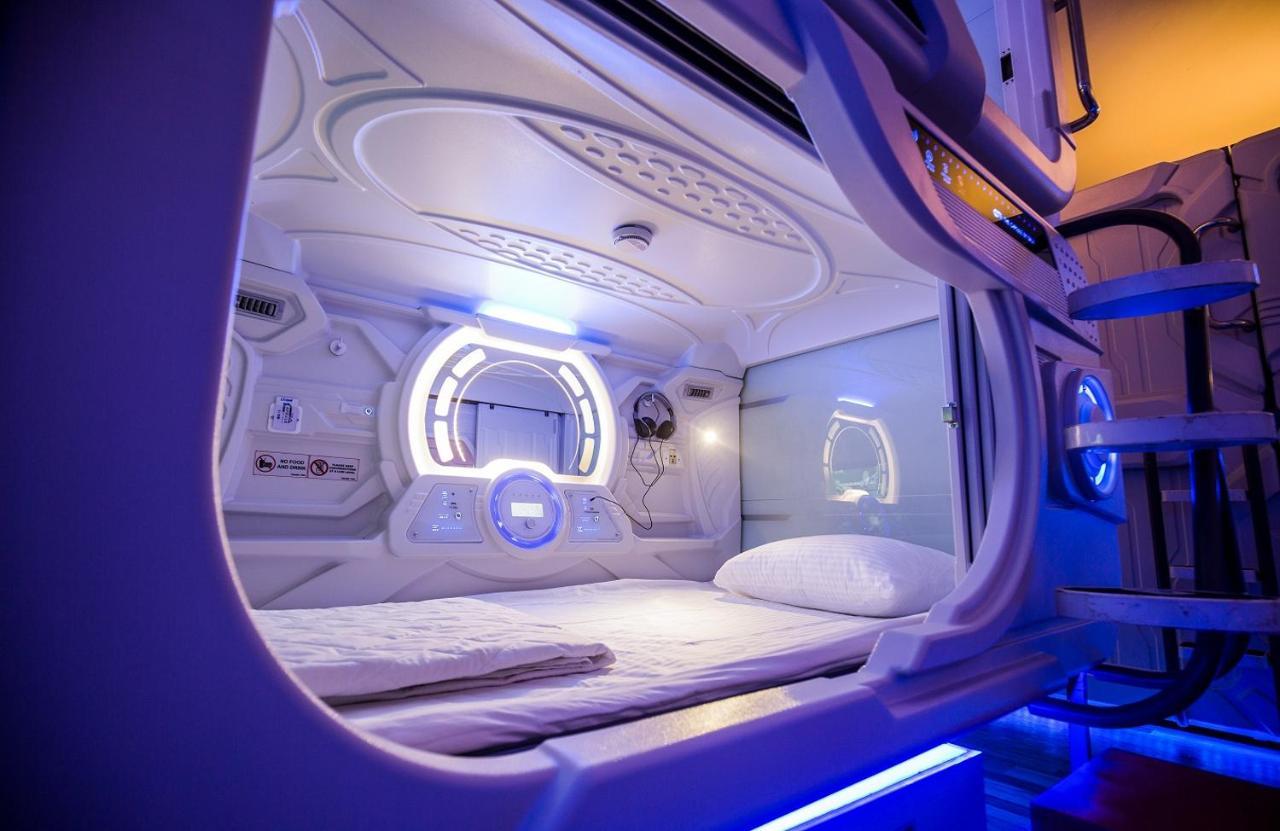 The Capsule Hotel 콜롬보 외부 사진